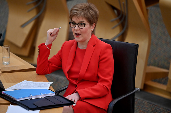 Nicola Sturgeon, a dit samedi espérer que l'Écosse gagne son indépendance et puisse "rejoindre" l'Union européenne. Photo par Jeff J Mitchell / Getty Images.