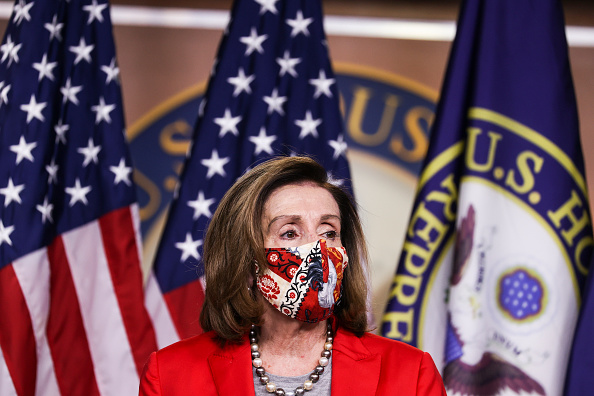 -La présidente de la Chambre Nancy Pelosi a eu son domicile vandalisé. Photo par Tasos Katopodis / Getty Images.