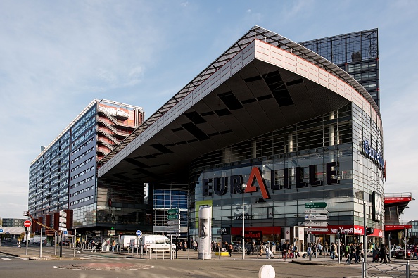 Centre commercial Euralille dans le centre de Lille, dans le nord de la France. (PHILIPPE HUGUEN/AFP via Getty Images)