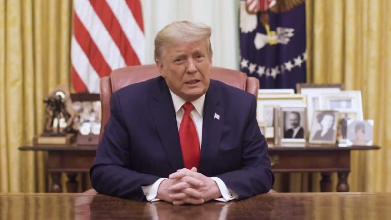 Le président américain Donald Trump s'exprime dans une vidéo diffusée par la Maison-Blanche le 13 janvier 2021. (Capture d'écran/Maison-Blanche)
