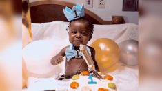 Un « bébé miracle » survit à la fois au COVID-19 et à une greffe du foie avant son premier anniversaire
