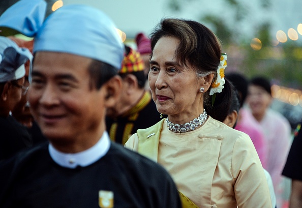 Le président de Birmanie Win Myin et Aung San Suu Kyi.  (Photo : THET AUNG/AFP via Getty Images)