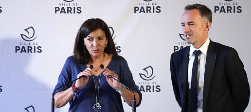 La maire de Paris Anne Hidalgo et son adjoint Emmanuel Grégoire. (Photo : JACQUES DEMARTHON/AFP via Getty Images)