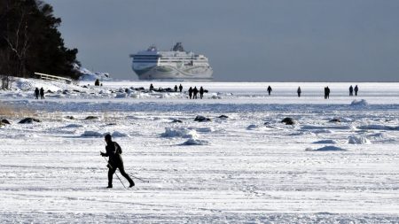 Finlande : l’incroyable succès d’un mandala géant tracé par des pas dans la neige