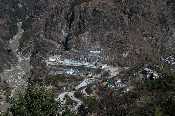 -La partie intacte du projet électrique sur les rives de la rivière Dhauli Ganga, avant la crue soudaine meurtrière de ce mois dans une vallée isolée de l'Himalaya indien le 11 février 2021. Photo par Sajjad Hussain / AFP via Getty Images.