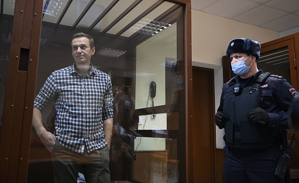 -Le chef de l'opposition russe Alexei Navalny va être transféré dans une prison à 300 kilomètres de Moscou. Photo par Kirill Kudryavtsev / AFP via Getty Images.