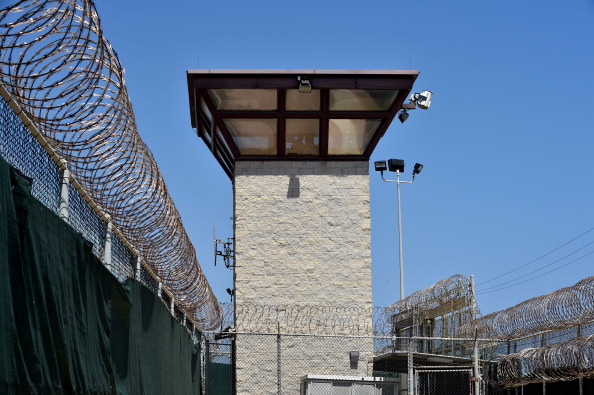 -La tour de guet du centre de détention de Guantanamo, Cuba, le 8 avril 2014. Photo Mladen Antonov / AFP via Getty Images.