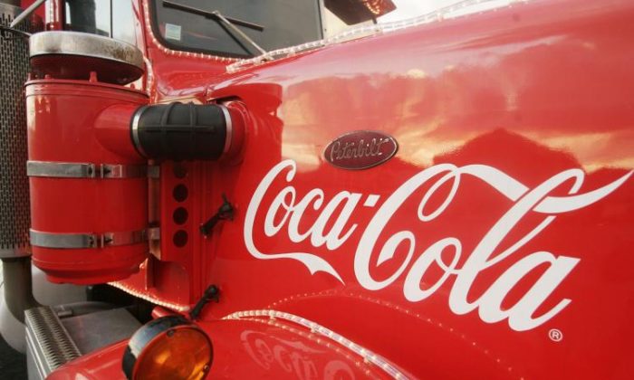 Le logo Coca Cola sur les camions à Bruxelles, en Belgique. (Mark Renders/Getty Images)