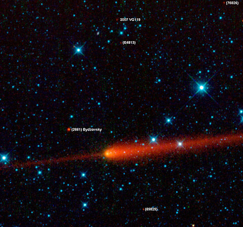 -Un astéroïde à frôler la Terre en 2021, il est passé dimanche à 14H00 GMT au plus proche de notre planète. Image NASA/JPL-Caltech/WISE Team Wikipédia.