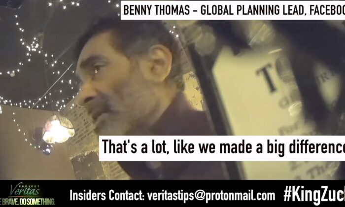 Benny Thomas, responsable de la planification mondiale - Creative & Experiential chez Facebook, dans une vidéo publiée par Project Veritas le 16 mars 2021. (Project Veritas/Youtube)