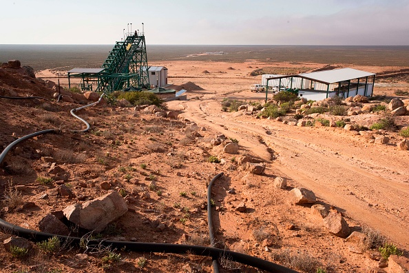 -Une mine de terres rares, au Cap-Occidental en Afrique du Sud, elle a été confirmée comme l'un des gisements de minéraux de la plus haute qualité au monde. Photo de Rodger Bosch / AFP via Getty Images.