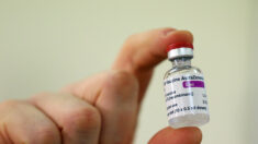 Coronavirus : un haut responsable de l’Agence européenne des médicaments suggère d’abandonner le vaccin AstraZeneca