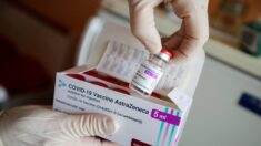 Vaccination : AstraZeneca a pu utiliser des données « obsolètes » dans les essais cliniques aux États-Unis