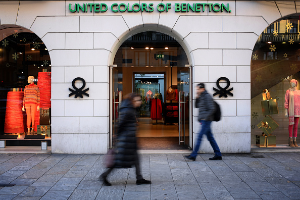 -Un magasin Benetton dans le centre de Milan. Photo de Marco Bertorello / AFP via Getty Images.
