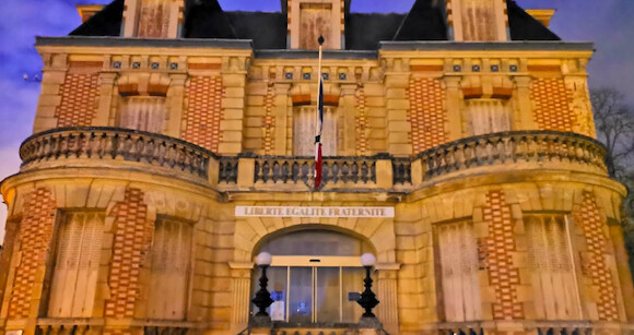 Mairie de Yerres (Essonne). (Photo : crédit Google maps)