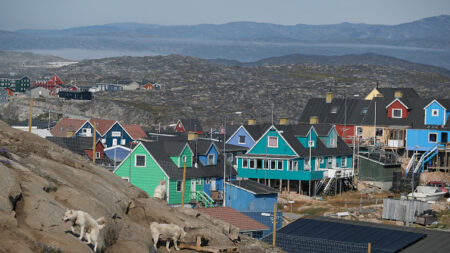 Au Groenland, une jeunesse inuite en quête d’une renaissance