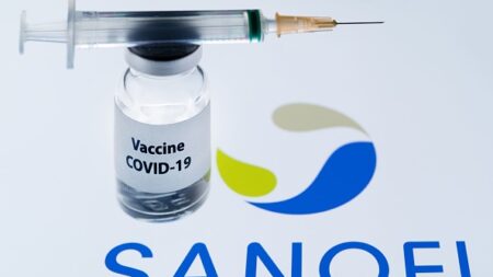 Covid-19: le vaccin de rappel français de Sanofi autorisé en Europe