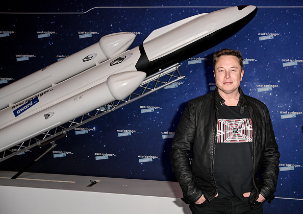 -Elon Musk, propriétaire de SpaceX et PDG de Tesla, le 01 décembre 2020 à Berlin. Photo par Britta Pedersen-Pool / Getty Images.