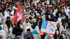 Suisse : des milliers de manifestants contre les restrictions anti-Covid