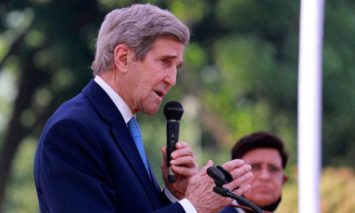 L'envoyé américain pour le climat, John Kerry, le 9 avril 2021. (Rehman Asad / AFP via Getty Images)