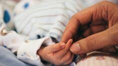 Sarthe : un couple de malvoyants se bat pour pouvoir emmener leur bébé de 2 mois se faire opérer des yeux