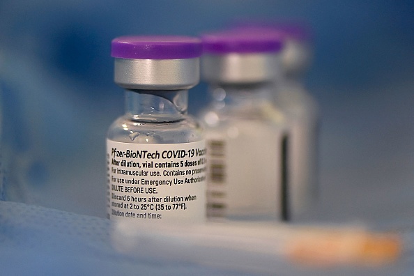 Le vaccin anti-Covid Pfizer-BioNTech.(Photo : LUIS ACOSTA/AFP via Getty Images)