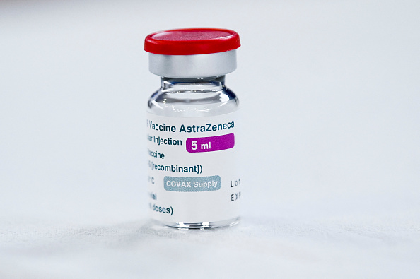 Le non-renouvellement actuel du contrat signifie-t-il une fin de non-recevoir définitive pour le vaccin AstraZeneca ? (Photo : ARMEND NIMANI/AFP via Getty Images)