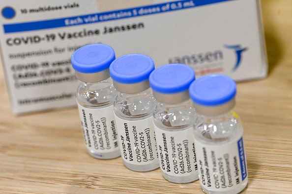 Le Danemark poursuivra le programme danois de vaccination de masse contre le Covid-19 sans le vaccin de Johnson & Johnson. (Photo : DIRK WAEM/BELGA MAG/AFP via Getty Images)