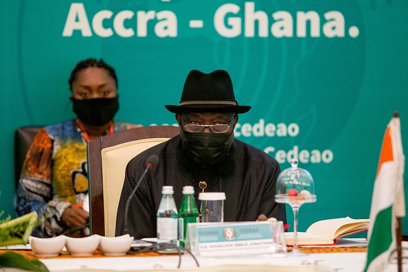 -L'ancien président nigérian Goodluck Jonathan assiste au sommet extraordinaire de la CEDEAO sur la situation au Mali à Accra le 30 mai 2021. Photo Nipah Dennis / AFP via Getty Images.