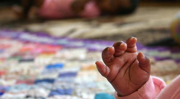 Une jeune Malienne a accouché au Maroc de neuf bébés, cinq filles et quatre garçons. (Photo : FATI MOALUSI/AFP via Getty Images)