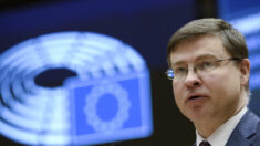 Le chargé du commerce de l’UE : les efforts de ratifier l’accord avec la Chine sont « suspendus »