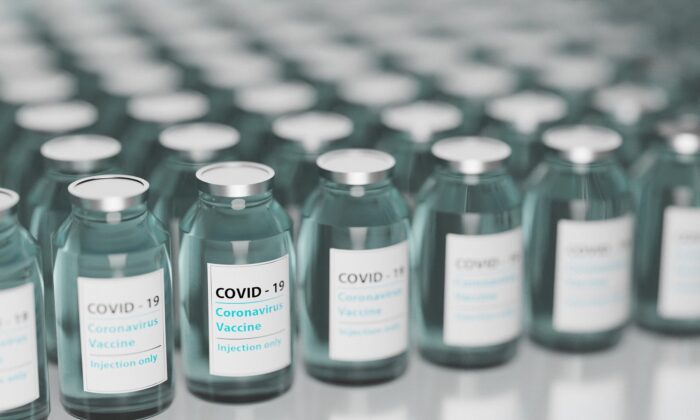 Photo illustrative de flacons de vaccin Covid-19. (torstensimon/Pixabay)
