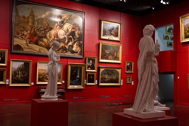-Musée des Beaux-Arts, d’Orléans, la Salle des peintures de salon du XIXe siècle. Image Wikipédia.