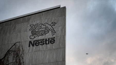 Nestlé reconnaît que 60 % de ses produits de consommation et boissons ne sont pas jugés bon pour la santé