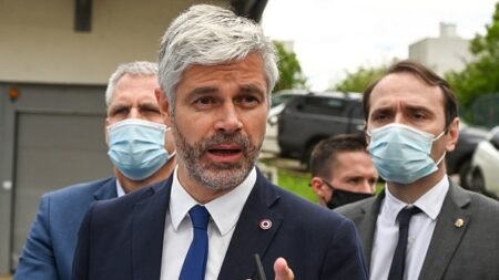 Rappeurs anti-police : Laurent Wauquiez sanctionne un centre culturel