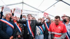 «Indécents», «choquants», «honteux»: les propos de Jean-Luc Mélenchon sur le terrorisme suscitent la colère des familles des victimes