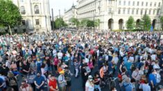 Des milliers de Hongrois se rassemblent contre le projet de campus d’une université chinoise à Budapest