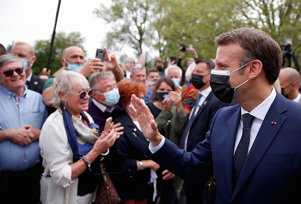 Emmanuel Macron au Touquet, lors du premier tour des élections régionales le 20 juin 2021. (Photo CHRISTIAN HARTMANN/POOL/AFP via Getty Images)