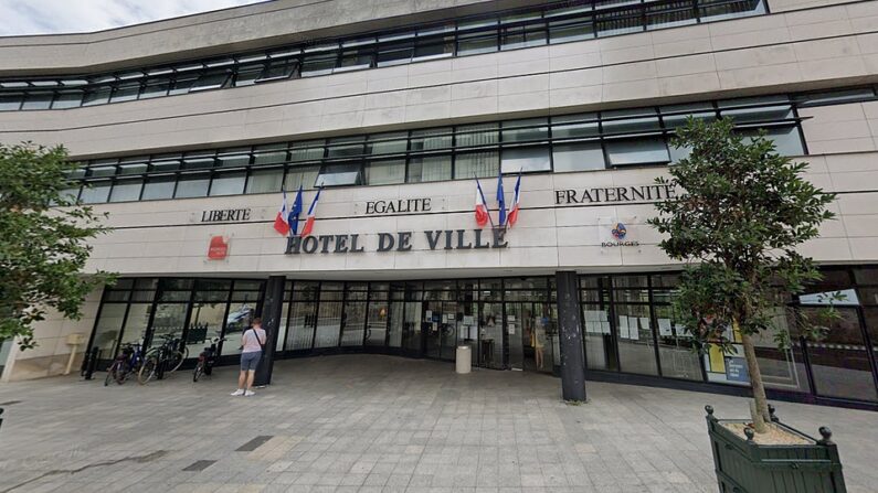 Mairie - Hotel de ville de Bourges - Google maps