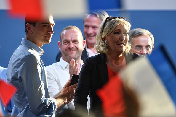 La présidente (RN) Marine Le Pen et  Jordan Bardella, premier vice-Président (RN).  (Photo : PHILIPPE HUGUEN/AFP via Getty Images)