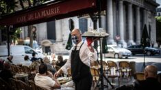Pass sanitaire : « Souplesse » pour les salariés des cafés et restaurants, annonce Gabriel Attal