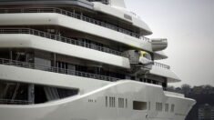 Sète : un yacht de luxe de 110 mètres fait escale dans le port, le plus gros bateau jamais vu dans la marina