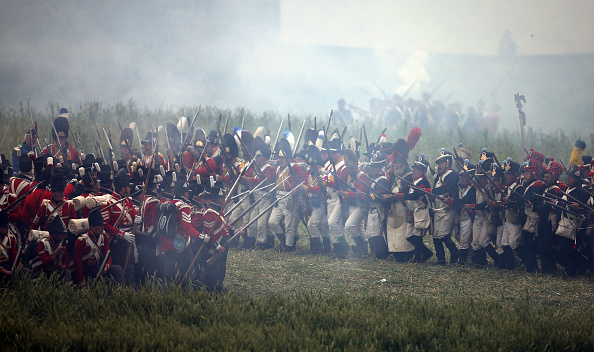 Reconstitution à grande échelle de la bataille de Waterloo - illustration  (Carl Court/Getty Images)