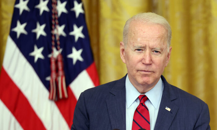 Le président Joe Biden prononce un discours sur l'accord bipartisan du Sénat sur l'infrastructure à la Maison-Blanche à Washington, le 24 juin 2021. (Kevin Dietsch/Getty Images)