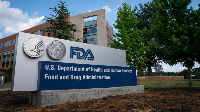Le siège de l'agence des produits alimentaires et médicamenteux (FDA) le 20 juillet 2020 à White Oak, Maryland. (Sarah Silbiger/Getty Images)
 Source : Epoch Times en espagnol