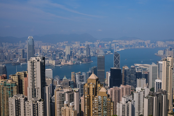 -Le port de Victoria le 26 mars 2020 à Hong Kong, Chine. Photo de Billy HC Kwok/Getty Images.