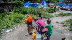 Dix jours après le séisme en Haïti, les sinistrés entre résignation et résistance
