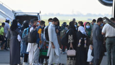 Afghanistan : la France a évacué 2.834 personnes depuis le 17 août