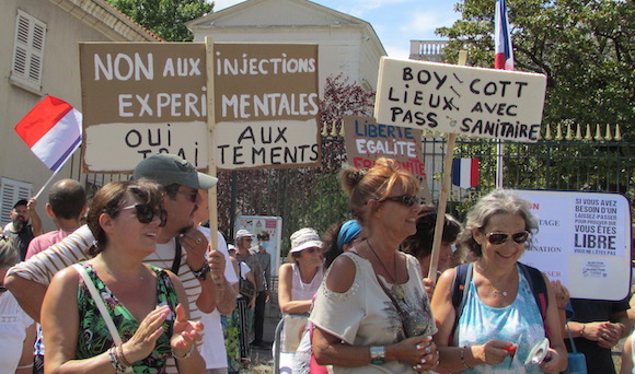 Rassemblement contre le pass sanitaire, Draguignan le 7 août 2021. (Photo : Suzanne Durand/The Epochtimes)