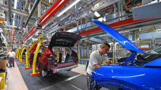 Pénurie de puces: Stellantis ferme « jusqu’à début 2022 » une usine allemande d’Opel